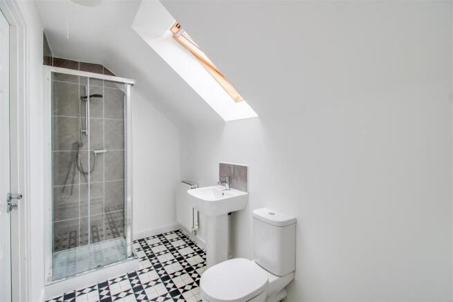 3 bed Town House for sale Image 11