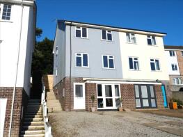 47, Pengarth Rise, Falmouth TR11 2RR