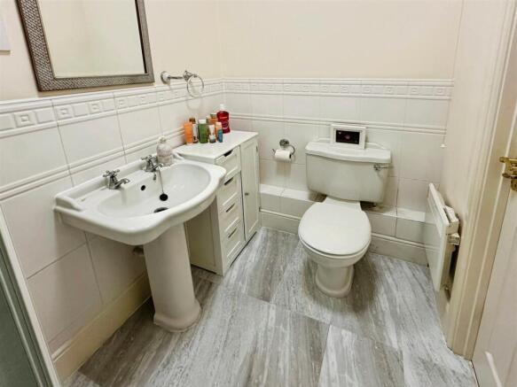 Ensuite