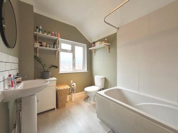 Bathroom.JPG