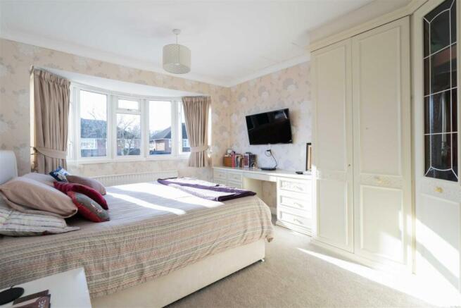 70 Rowlands Crescent-02.jpg