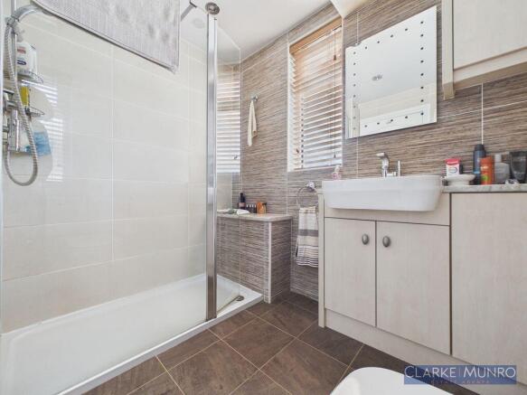 3 bed Semi-Detached for sale Image 10