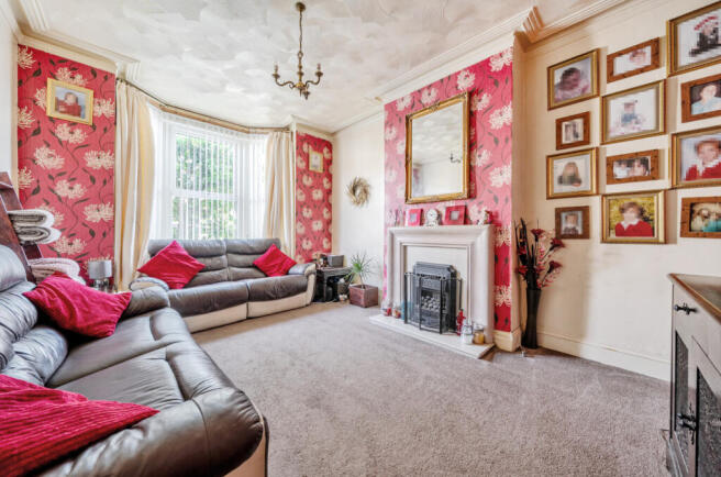 1345093-3-68a8435...