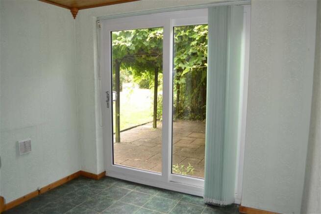 BREAKFAST ROOM