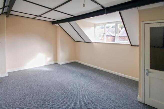 3 bed Terraced to rent Image 7