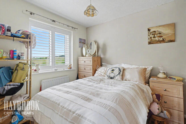 3 bed Semi-Detached for sale Image 12