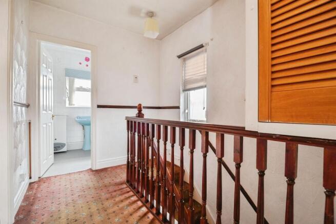 3 bed Semi-Detached for sale Image 8