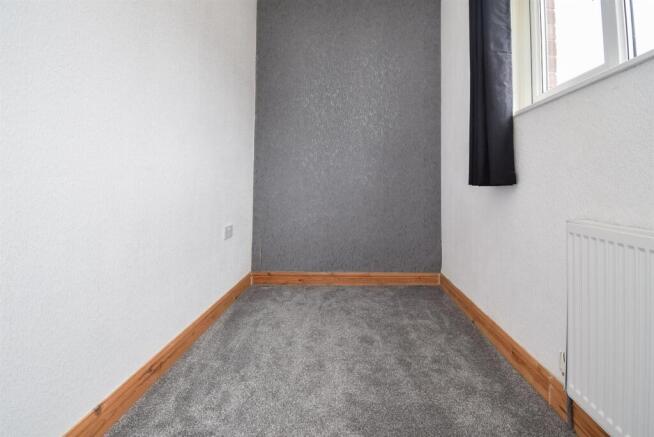 2 bed End of Terrace to rent Image 12