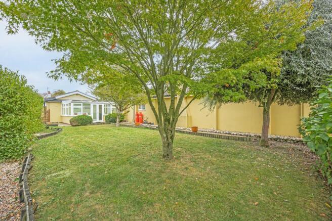 Chain Free One Bedroom Bungalow in Cranworth photo 4