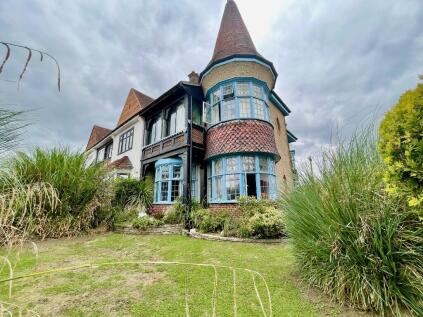 Marine Parade, Leigh-On-Sea, Essex, SS9