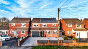 202, Camp Hill Road, Nuneaton CV10 0JL