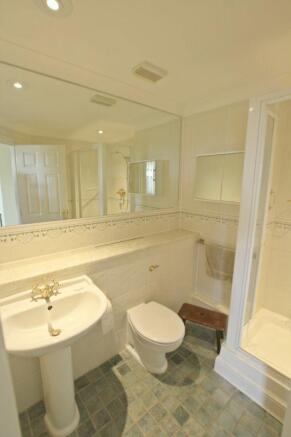 Ensuite shower...