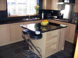 Kitchen/Breakfast Rm