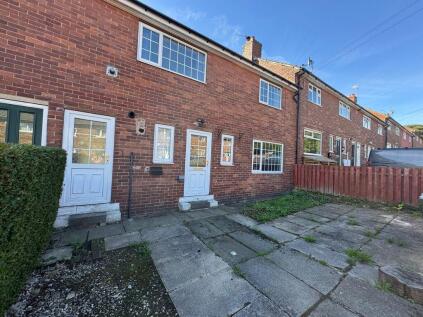 The Crescent, Holywell Green