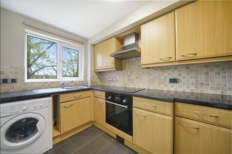 Badgers Close, Enfield, EN2