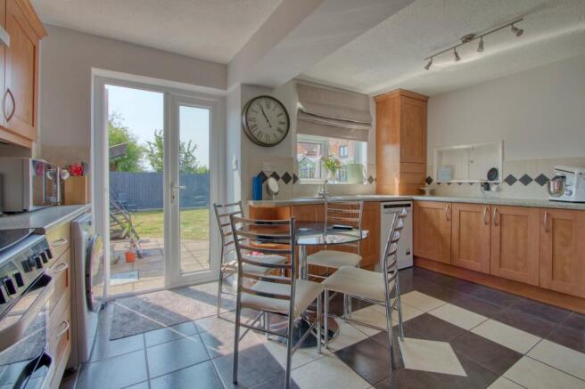 kitchen/Breakfast Room