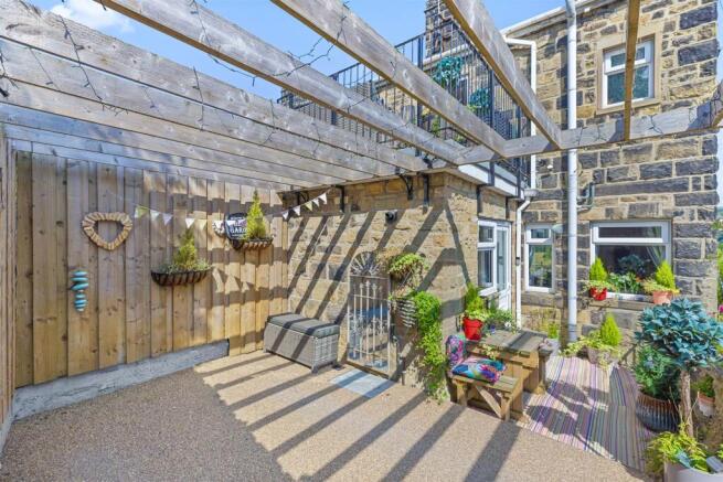 3 bed End of Terrace for sale Image 3