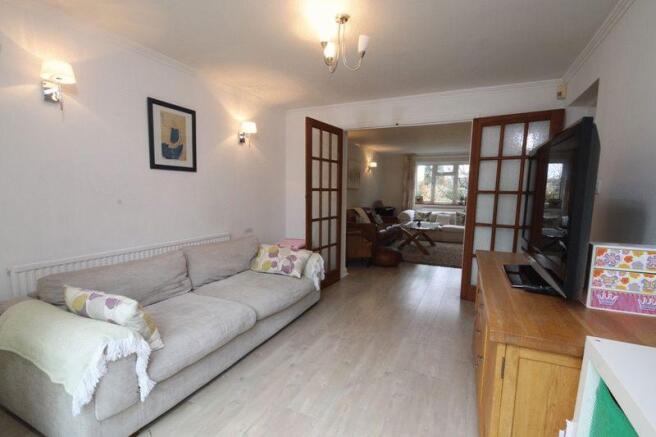 Dining / Tv Room