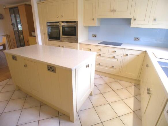 Fitted Kitchen