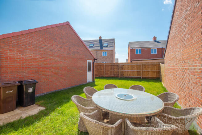 Harness Maker Way, Hethersett photo 4