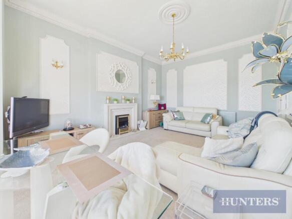 2 bed Apartment for sale Image 4