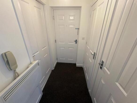 HALLWAY.jpeg