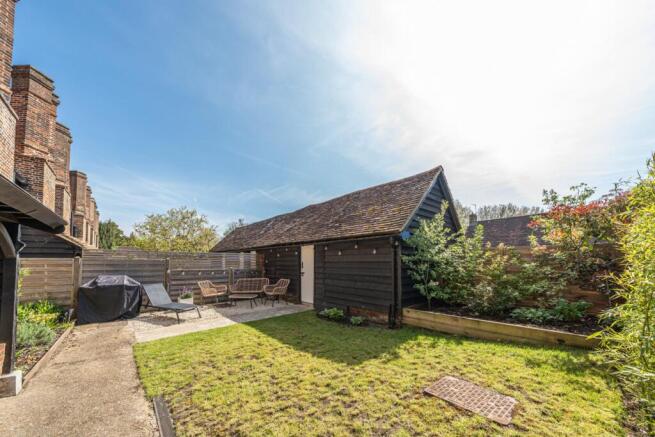 Wyatts Close, Godalming, Surrey, GU7 photo 4