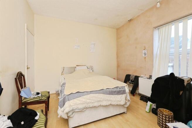 2 bed Terraced for sale Image 6