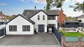 2, Clifford Grove, Crewe CW1 5PE