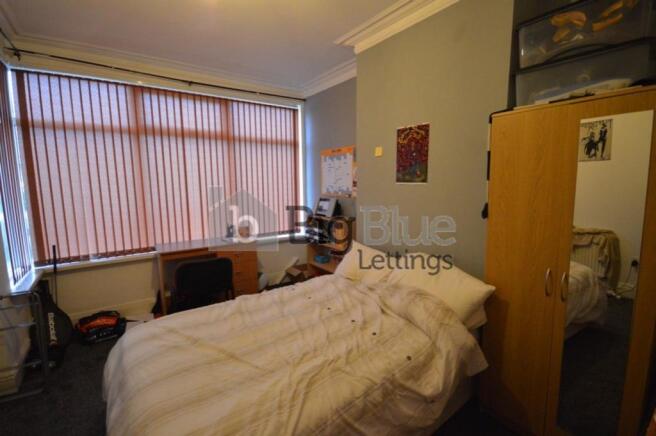 6 bed House Share to rent Image 6