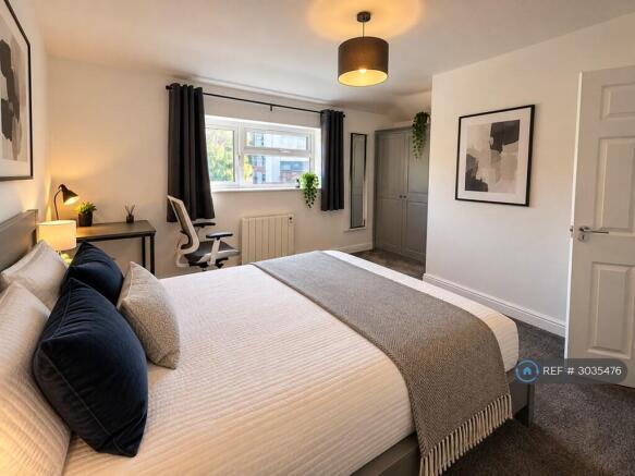 2 bed Flat to rent Image 4