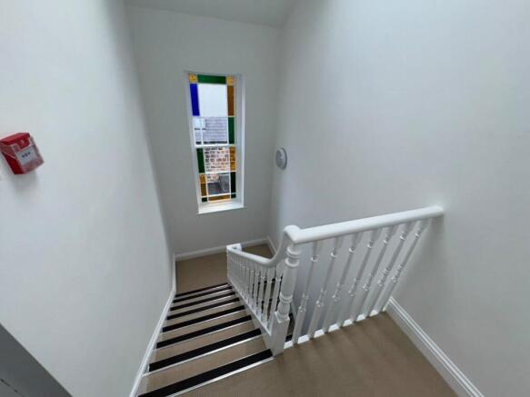 1 bed Apartment to rent Image 10