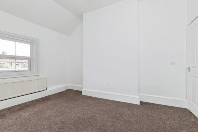 3 bed Terraced for sale Image 9