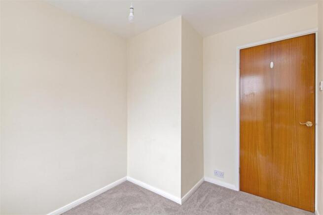 Bedroom 3-2.jpg