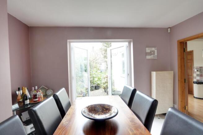Dining Area 1