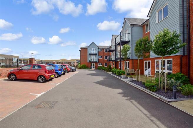 Driveway/Parking
