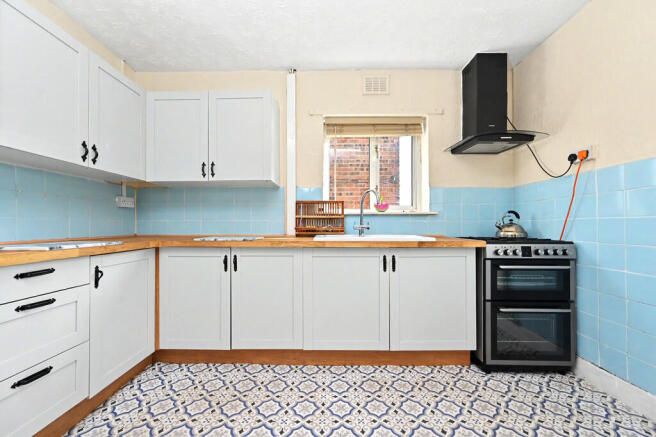 Thornhill Road, Bentilee, Stoke-on-Trent photo 4