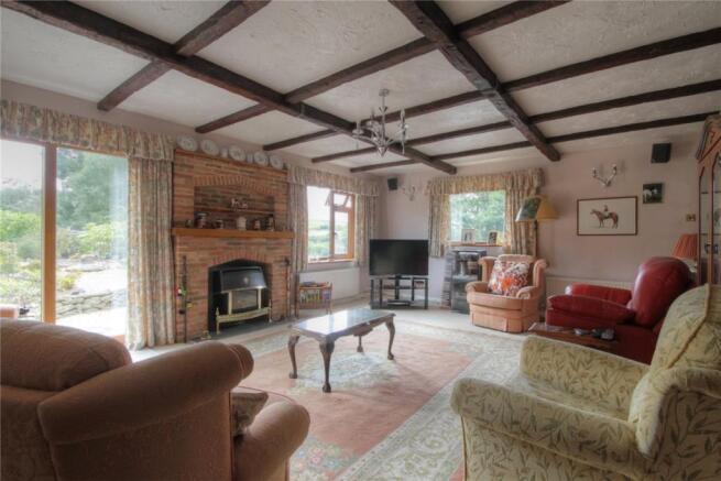 Living Room Pic 1