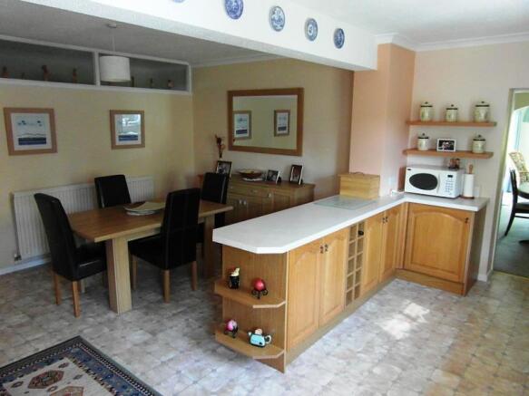kitchen/breakfast room