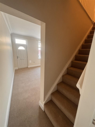 2 bed End of Terrace to rent Image 6