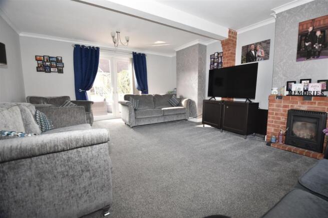 lounge2.JPG