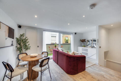 Perrins Lane, London, NW3