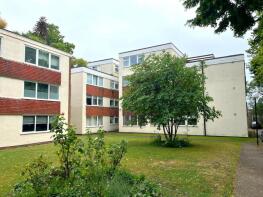 11, Oakcroft Court, Liskeard Gardens, London SE3 0PL