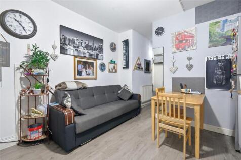 Chadwin Road, London