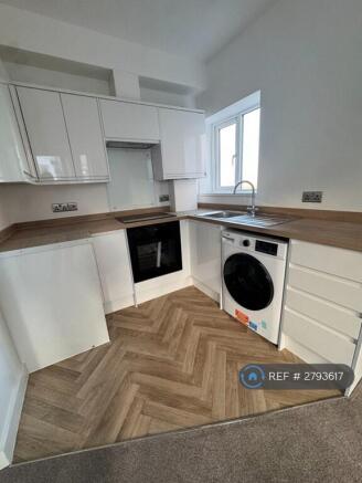 Modern Fitted Kitchen