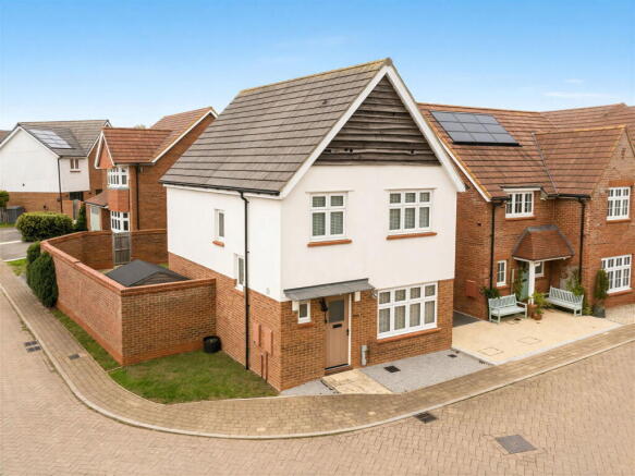 3-bed detached on 6, Park View, Barton Seagrave, Kettering, £339,995