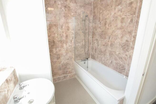 HOUSE BATHROOM
