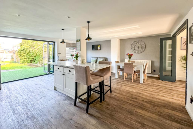 Kitchen/Family Room