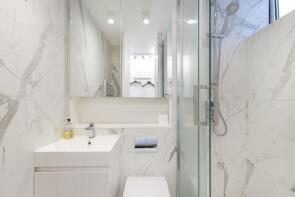 25, North Rise, St George's Fields, London W2 2YB