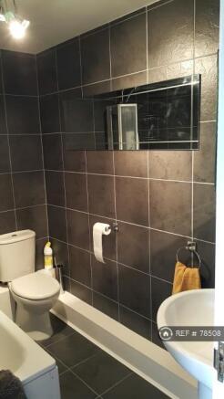 Bathroom 2nd Picture